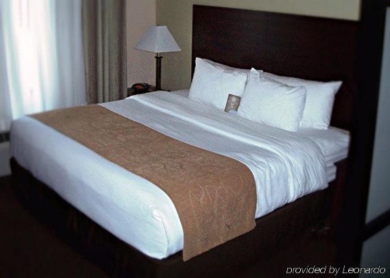 Comfort Airport Hotel 2*