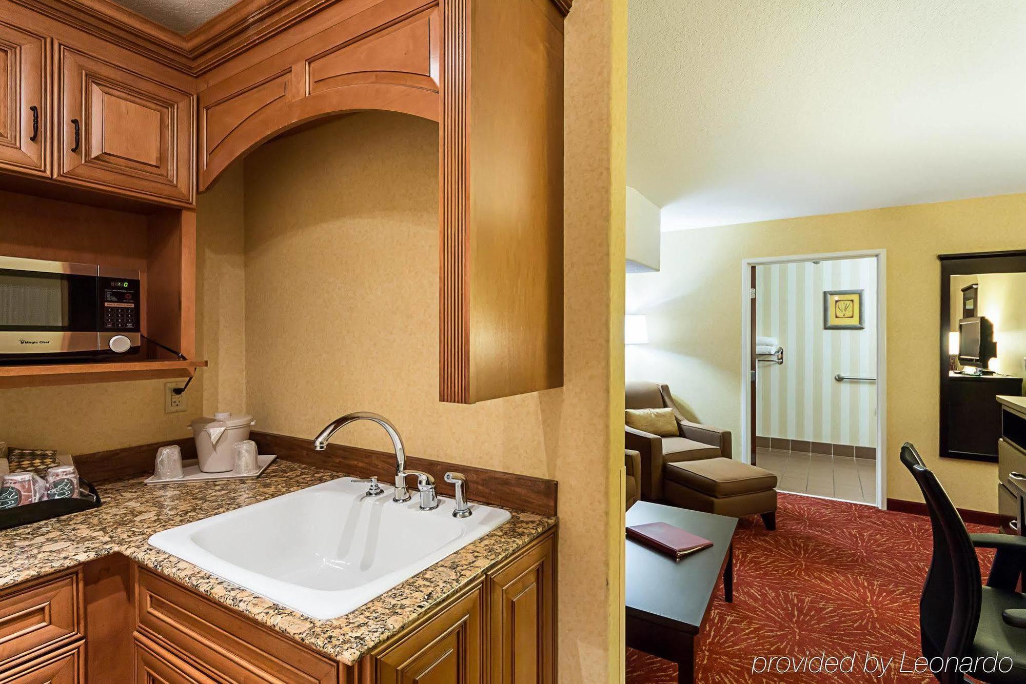 Comfort Airport Hotel